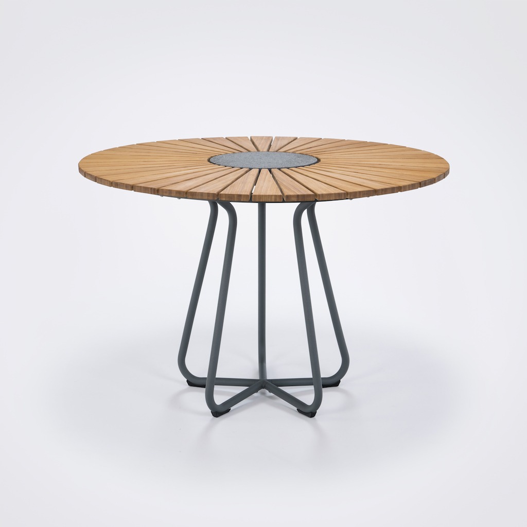 Houe Circle Tafel, rond 110 cm.