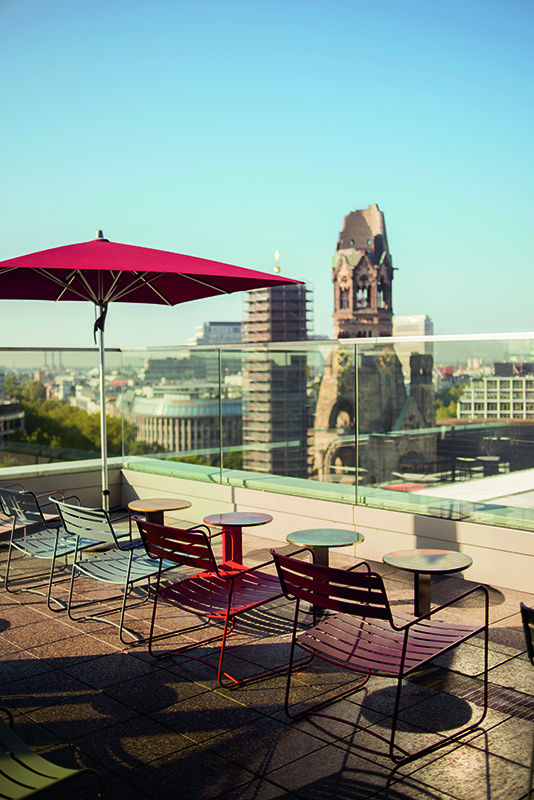 Fermob Surprising Lage Armstoel - Afbeelding 3