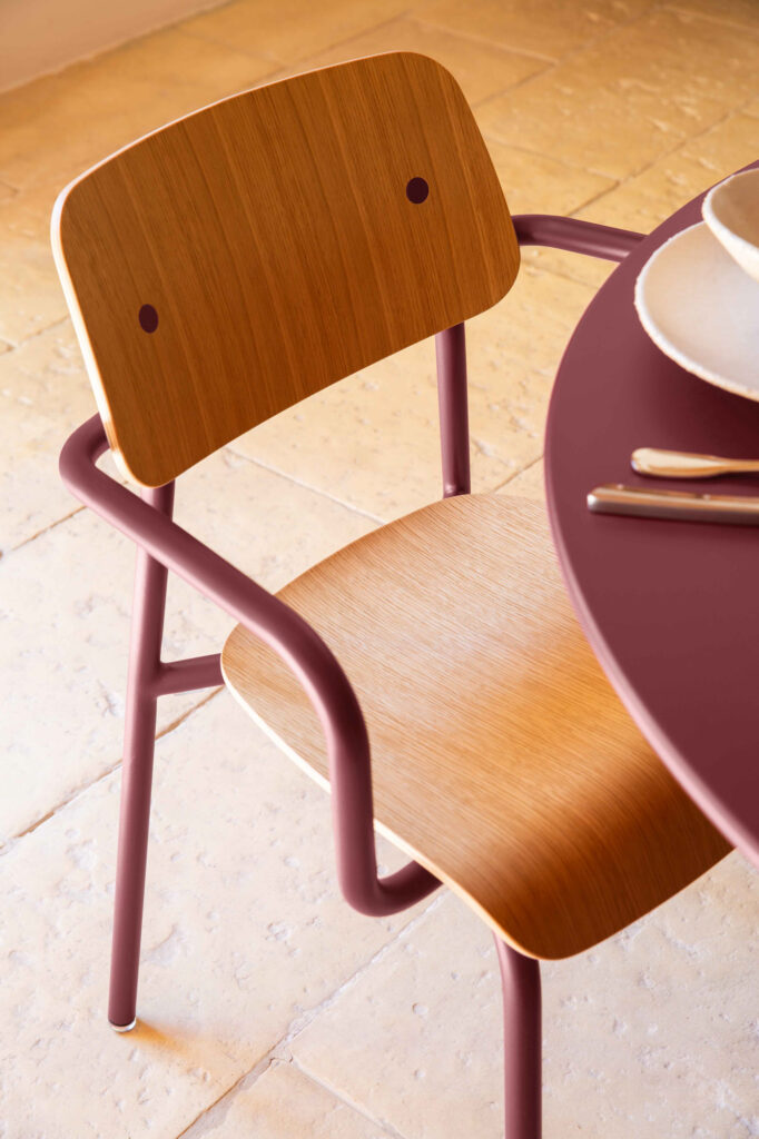 Fermob Studie Eiken Eetkamerstoel met armleuning - Afbeelding 2